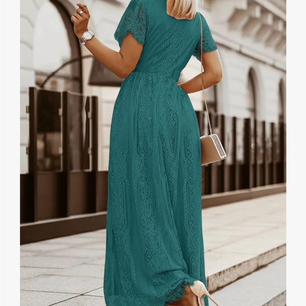 Elegant Green Lace Maxi Dress - Picture 3 of 5